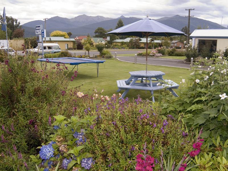 Anchorage Motel Apartments Te Anau Exterior photo